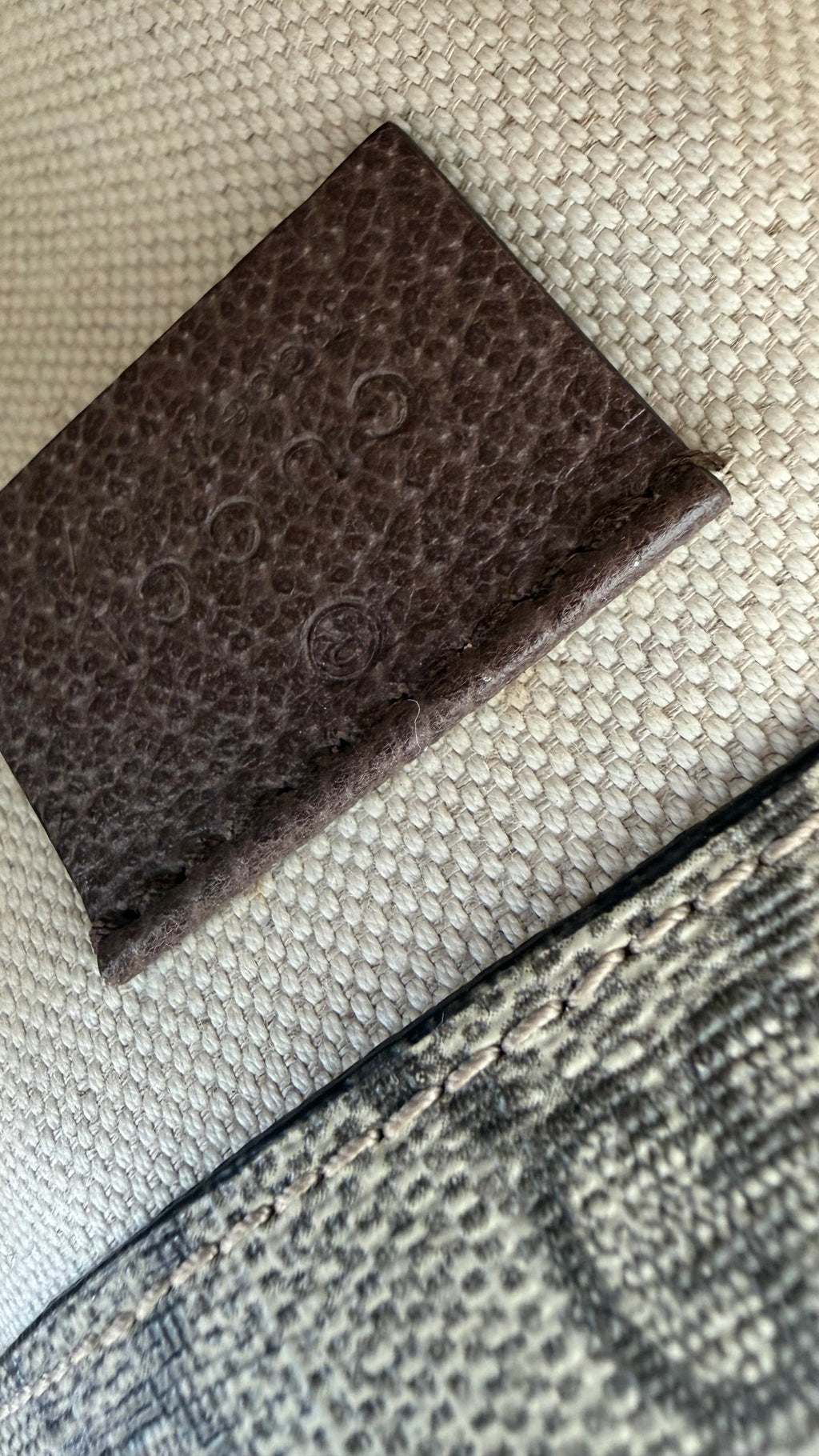 Pre-loved Gucci GG Supreme Belt Bag, Maison Revie, photo 13