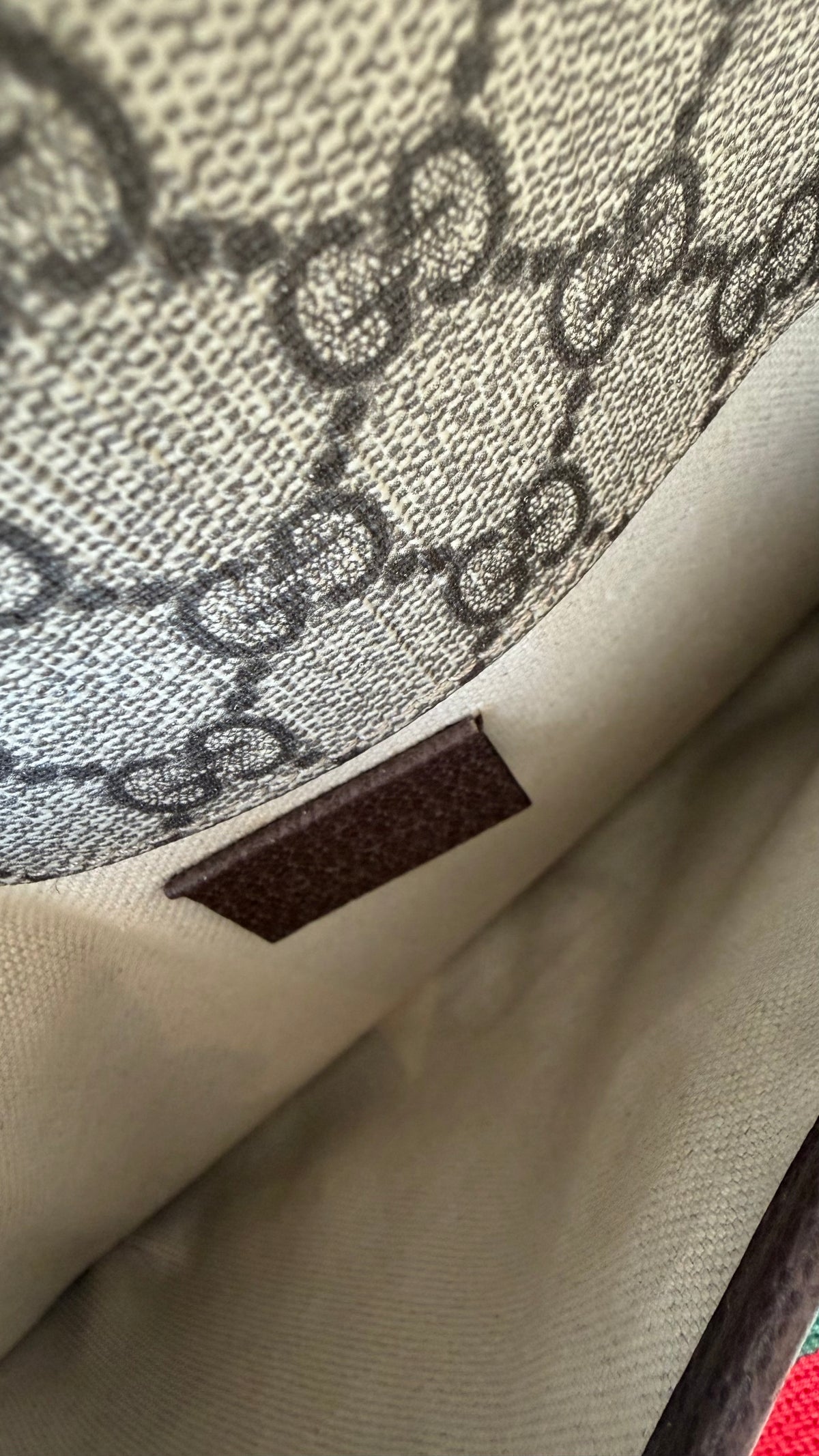 Pre-loved Gucci GG Supreme Belt Bag, Maison Revie, photo 12