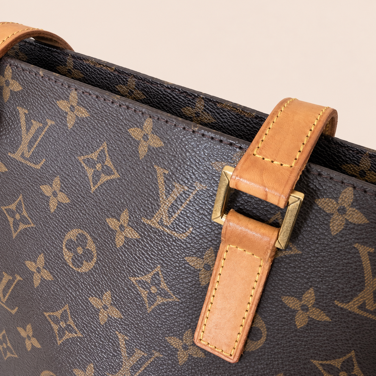 Pre-loved Louis Vuitton Luco Monogram Tote, Maison Revie, photo 6