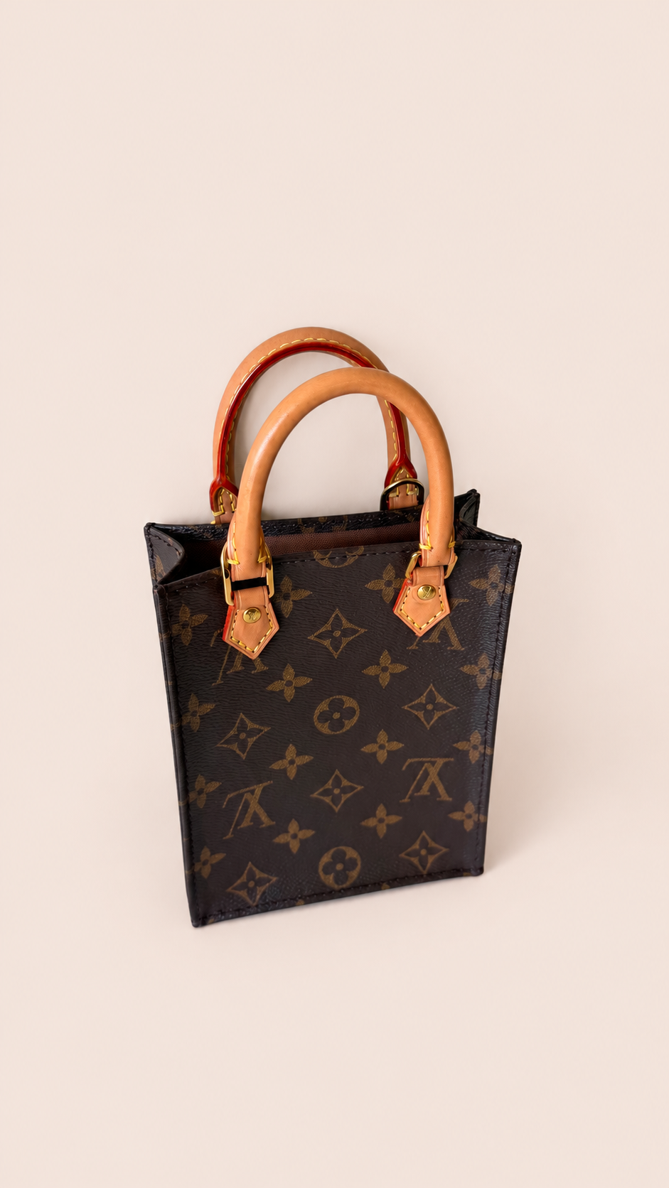 Pre-loved Louis Vuitton Petit Sac Plat Monogram, Maison Revie, photo 3