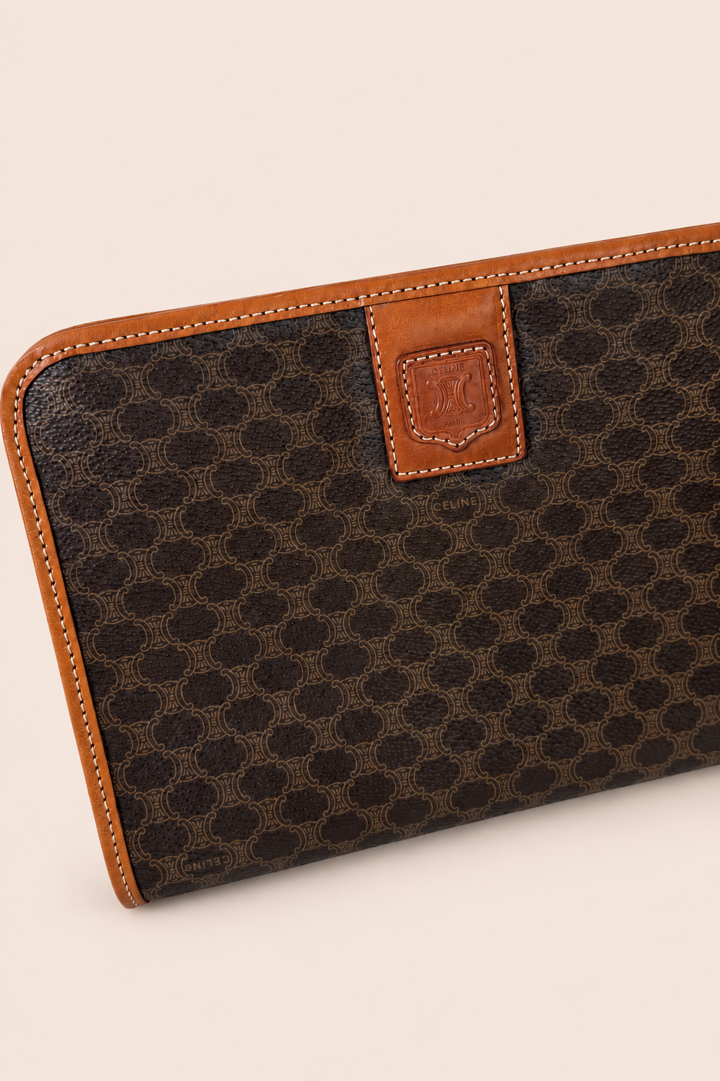 Pre-loved Celine Macadam Clutch, Maison Revie, photo 4