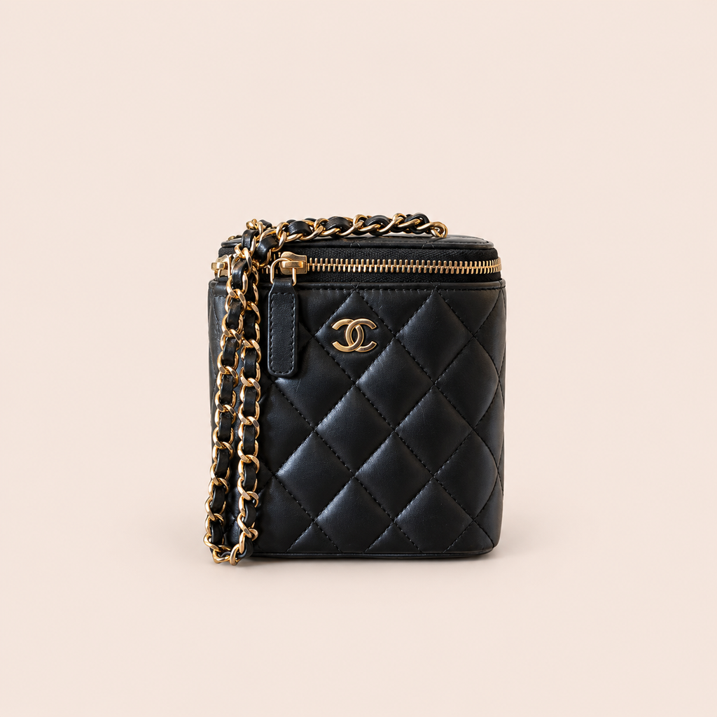 Pre-loved Chanel Mini Vanity with Chain in black lambskin, Maison Revie, photo 1
