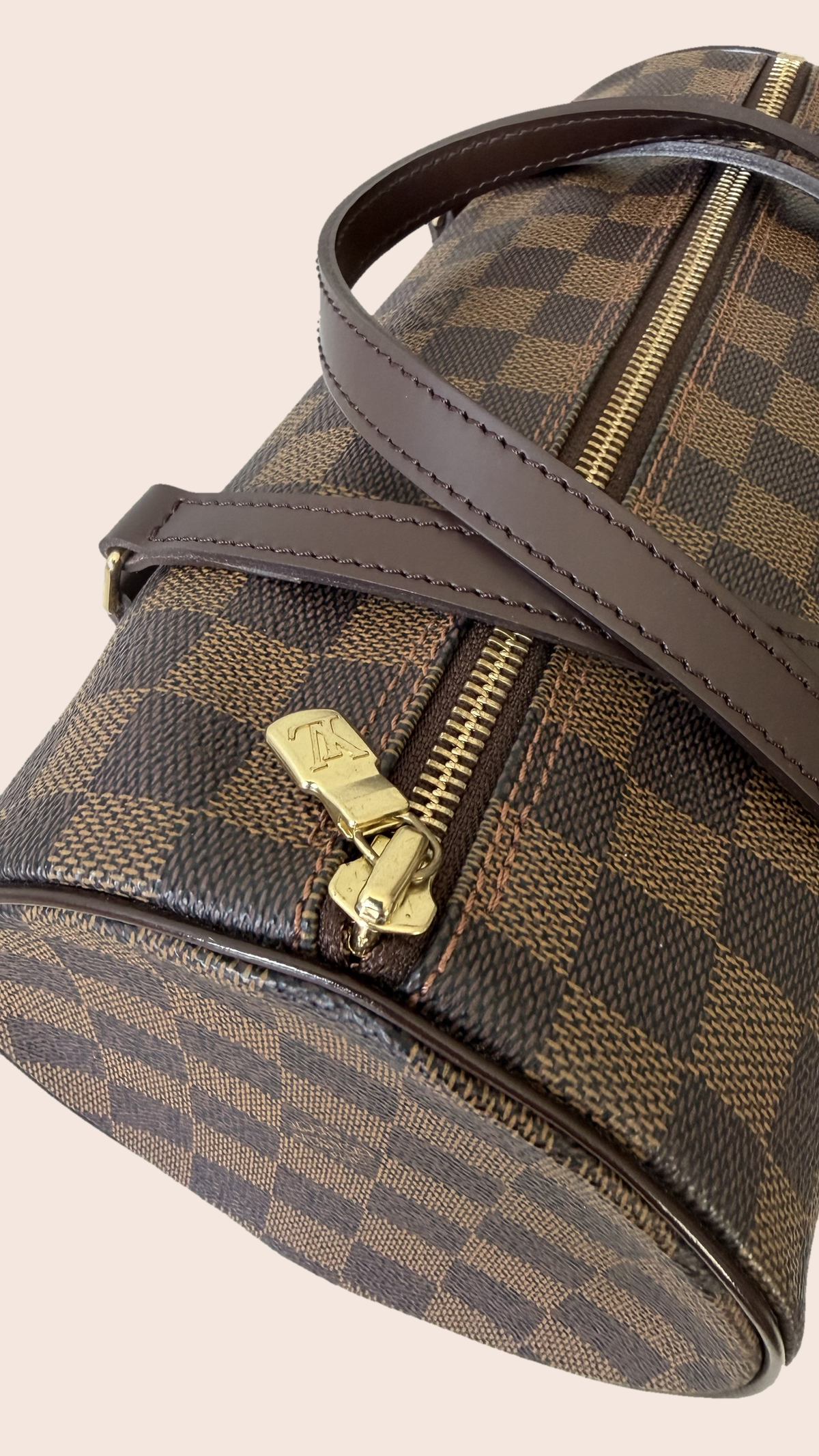 Pre-loved Louis Vuitton Papillon 26 Damier Ebene, Maison Revie, photo 7