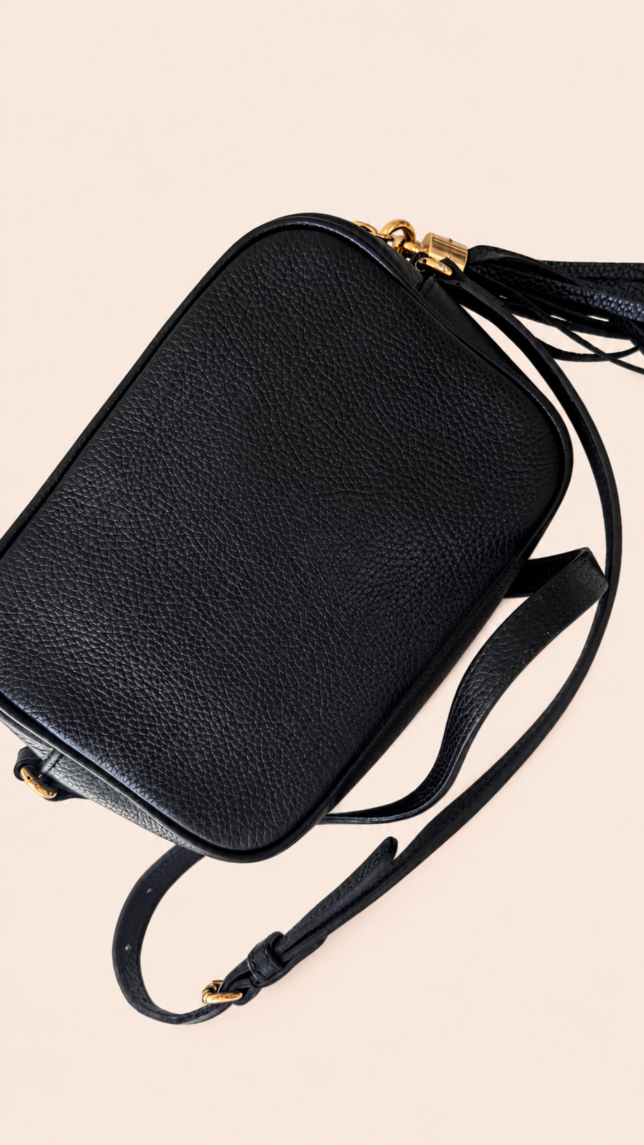 Pre-loved Gucci Soho Disco Crossbody in black leather, Maison Revie, photo 7