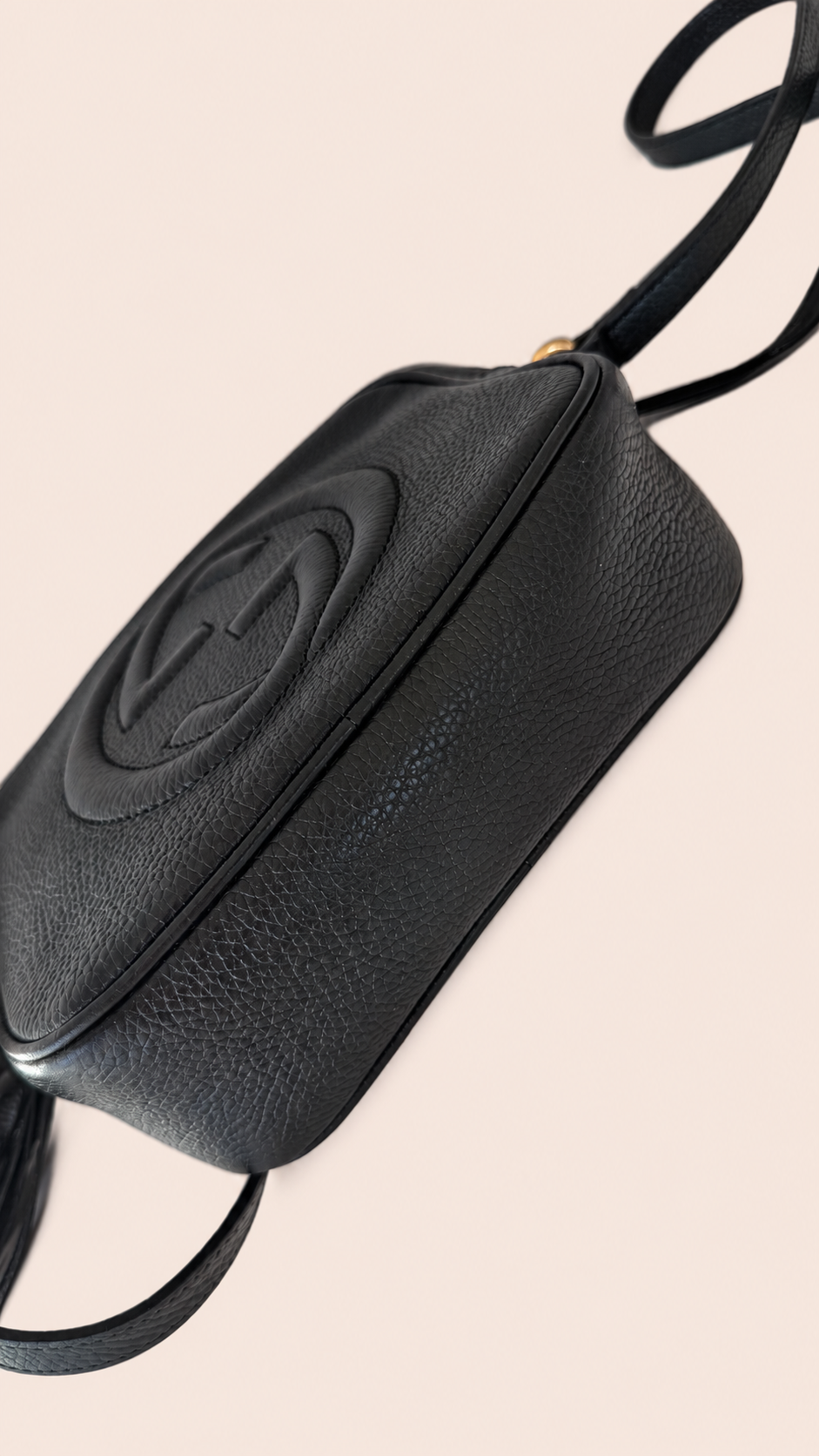 Pre-loved Gucci Soho Disco Crossbody in black leather, Maison Revie, photo 8