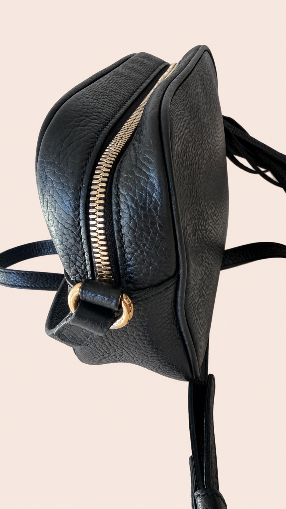 Pre-loved Gucci Soho Disco Crossbody in black leather, Maison Revie, photo 9