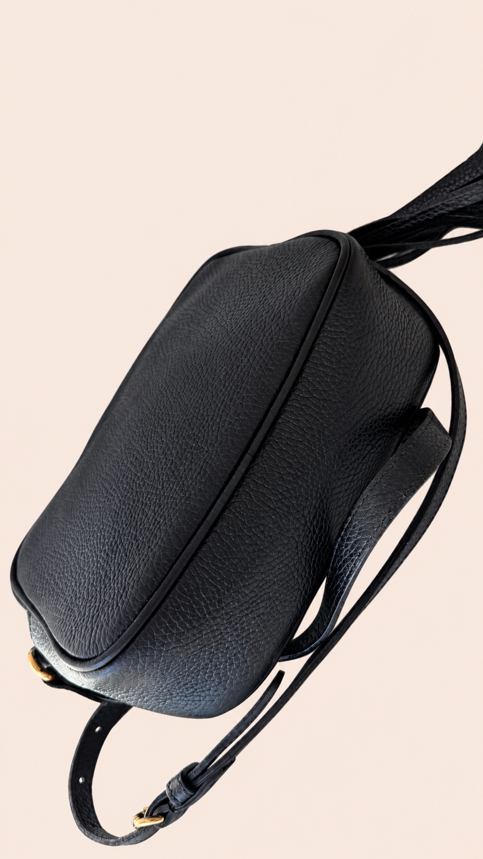 Pre-loved Gucci Soho Disco Crossbody in black leather, Maison Revie, photo 10