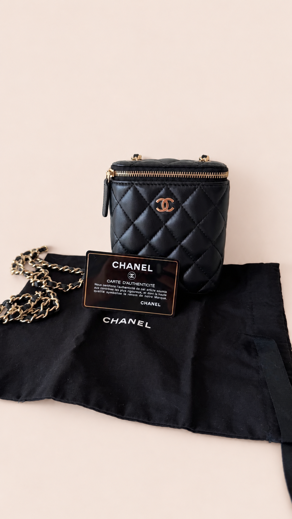 Pre-loved Chanel Mini Vanity with Chain in black lambskin, Maison Revie, photo 14