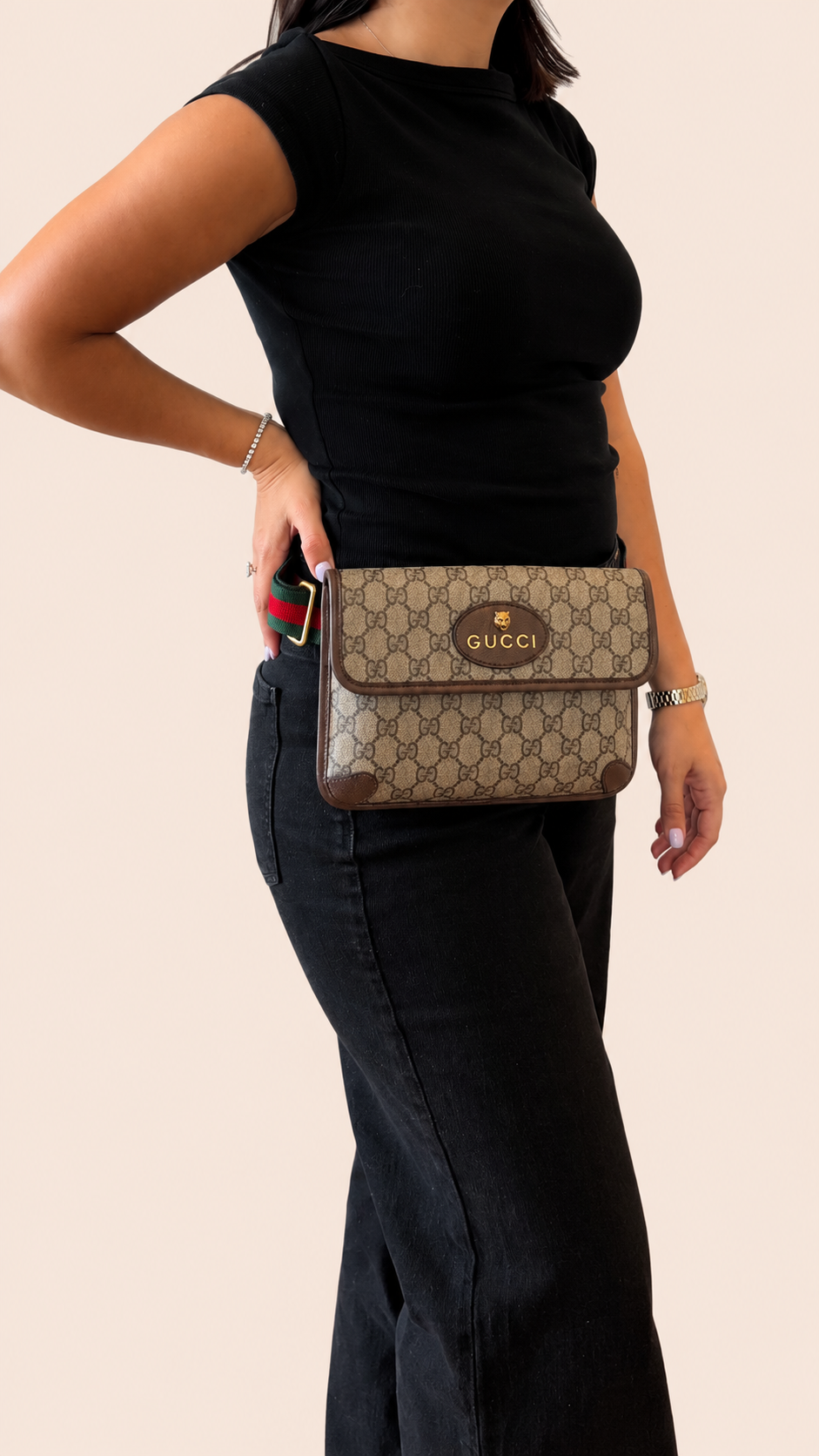 Pre-loved Gucci GG Supreme Belt Bag, Maison Revie, photo 2