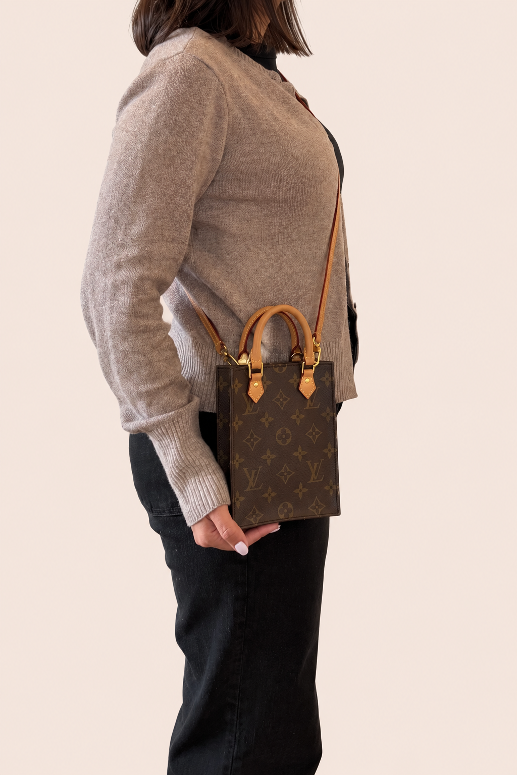 Pre-loved Louis Vuitton Petit Sac Plat Monogram, Maison Revie, photo 2